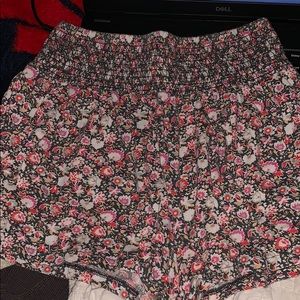 American Eagle Outfitters Flowy Floral Print Short